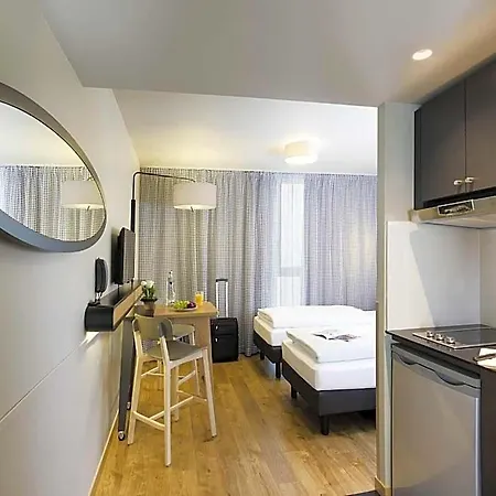 Hotel apartamentowy Adagio Access Olympiapark 4*